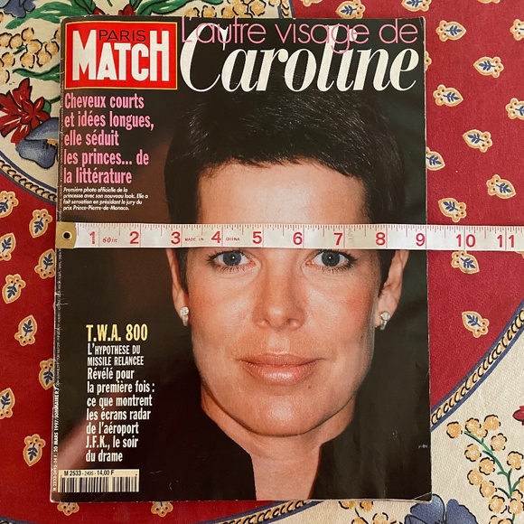 Paris Match Magazine I 1997 I Princess Caroline I H.R.H. of Hanover - Picture 14 of 16